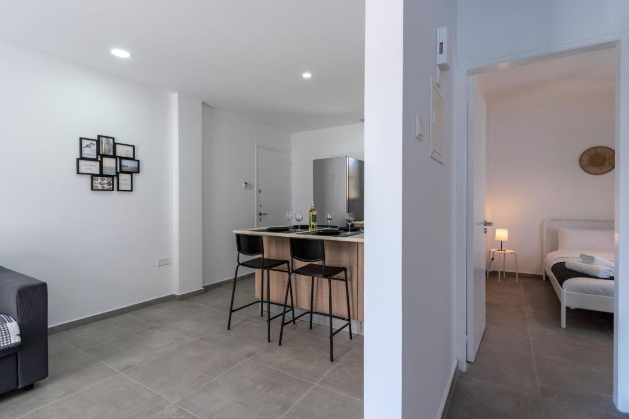 Odyssey - Captivating 2-Bedroom Retreat In Larnaca Zewnętrze zdjęcie