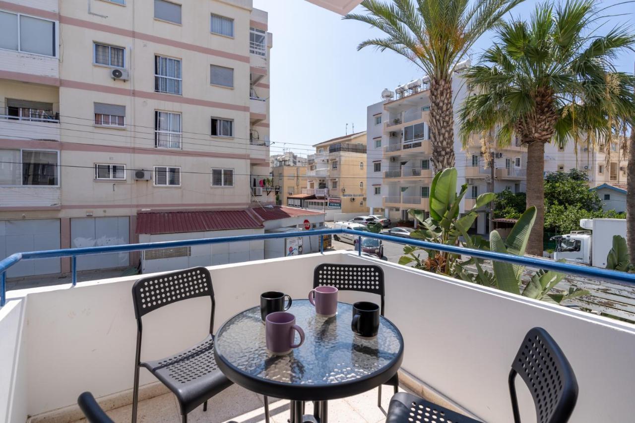 Odyssey - Captivating 2-Bedroom Retreat In Larnaca Zewnętrze zdjęcie
